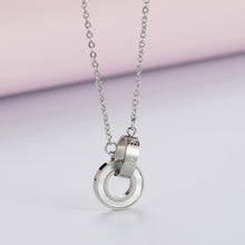 ギャラリービューアに画像を読み込み、Rose gold double ring inlaid shell elegant stainless steel pendant clavicle chain
