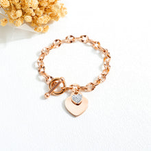 ギャラリービューアに画像を読み込み、Peach heart-shaped -buckle- diamond-plated bracelet
