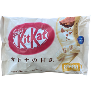 Japanese Unique Flavour KITKATS　キットカット　ユニークです